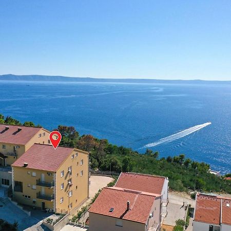 Awesome Apartment In Krvavica With Kitchen 外观 照片