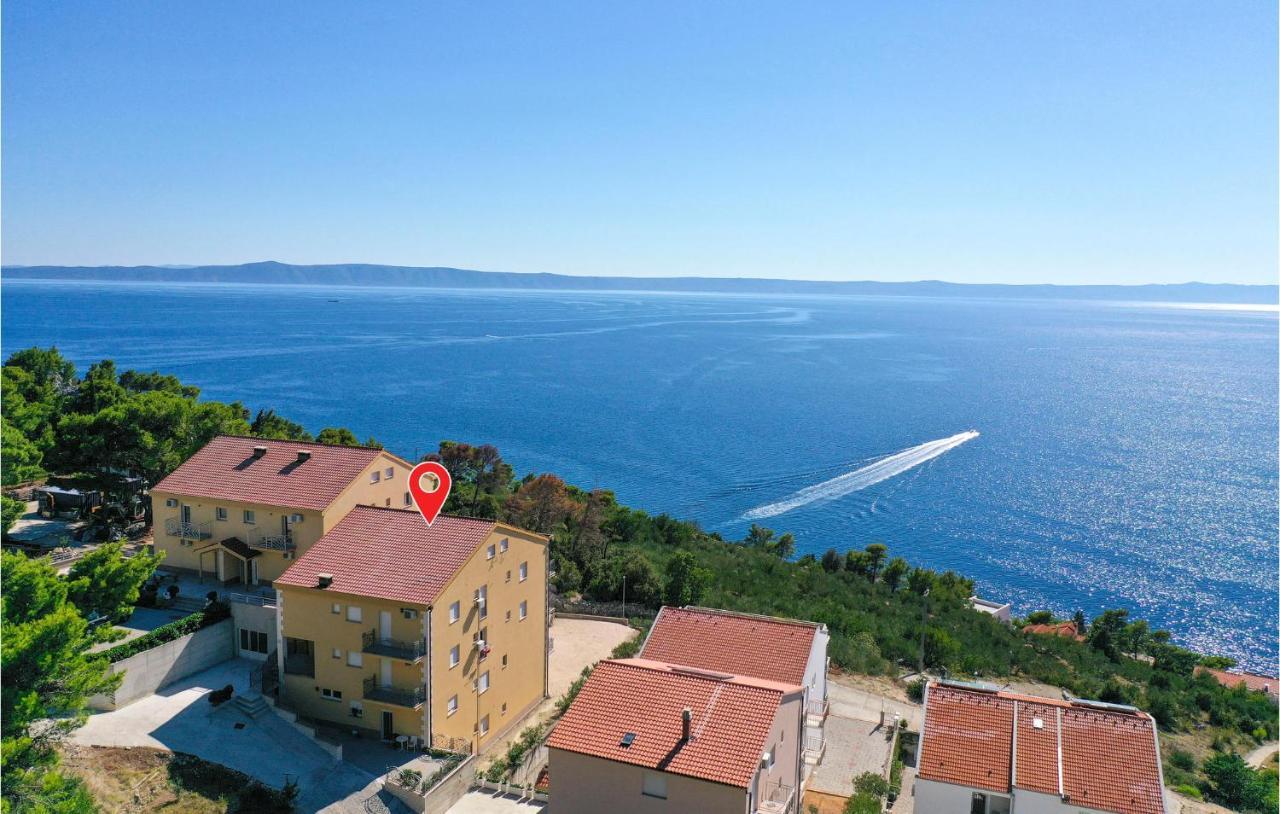 Awesome Apartment In Krvavica With Kitchen 外观 照片